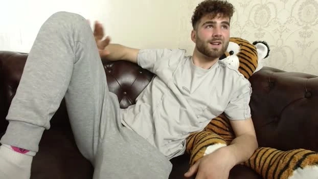 kyloeast 06-05-2026 Gay cute legs Video