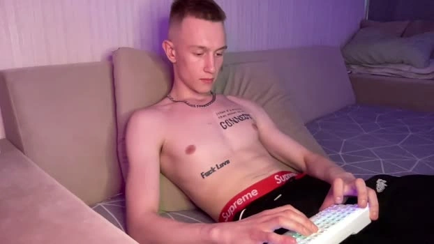 travis_gracile 06-05-2026 Gay Pretty wank Video