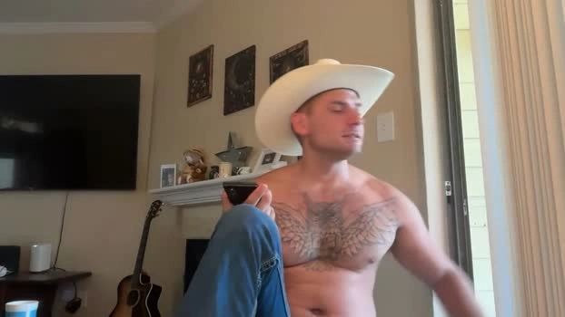 inamate93 08-05-2026 Gay big beauty Video