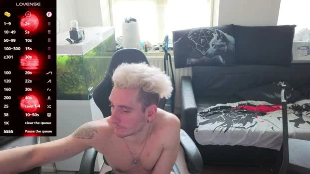 rayzel_white 10-05-2026 Gay squirt jerkoff Video