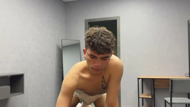 maxwoolf 12-05-2026 Gay legs nasty Video