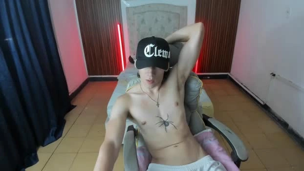 sebas_jusa 13-05-2026 Gay hard toy Video