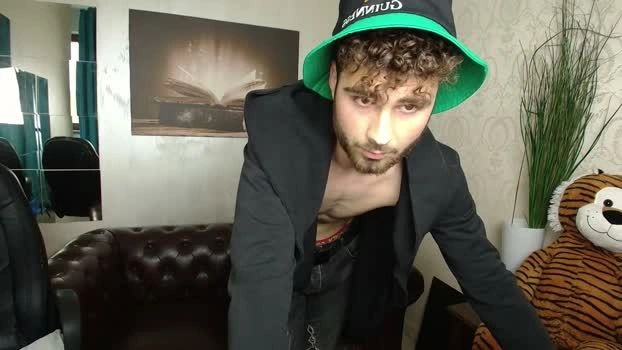 kyloeast 14-05-2026 Gay toys fuck Video