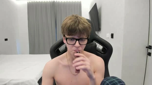 thomas_shelbivip 14-05-2026 Gay toy Naked Video
