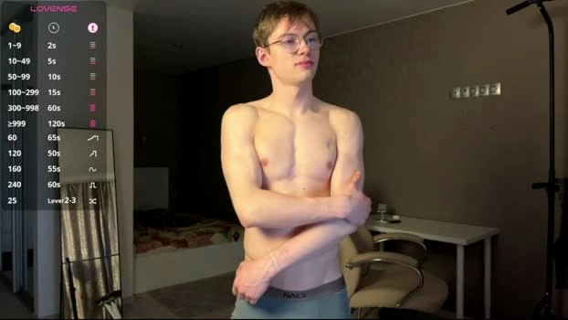 tonrapt 14-05-2026 Gay natural fingering Video