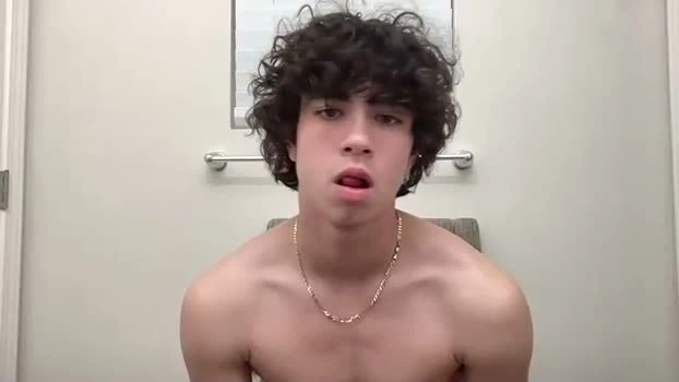 chris_baker1 15-05-2026 Gay moan cute Video