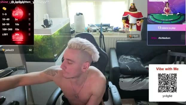 rayzel_white 14-05-2026 Gay twink bigass Video