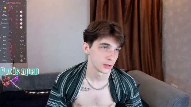 aaron_bang 16-05-2026 Gay fuckme beautiful Video