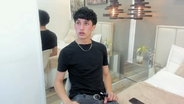thom_ames 16-05-2026 Gay handsome blowjob Video