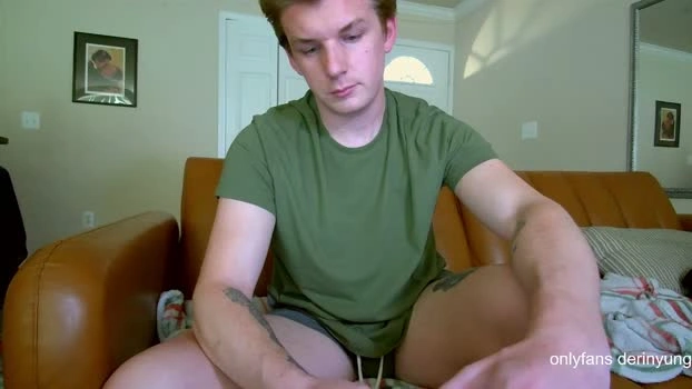 deeyungguy 17-05-2026 Gay skinny sexybody Video