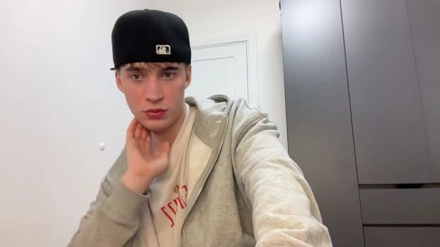 kevin_martin8 16-05-2026 Gay striptease blowjob Video