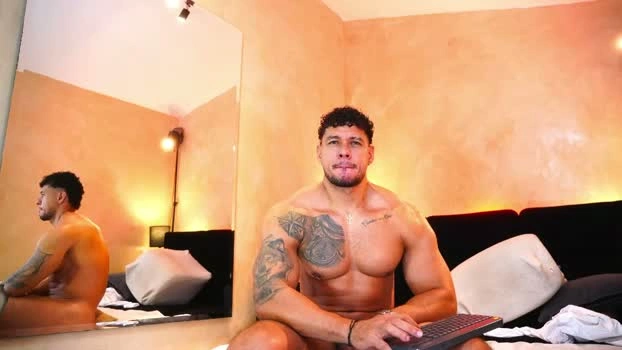 massimowalton2 18-05-2026 Gay Show nasty Video