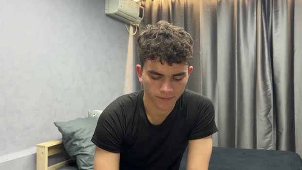 maxwoolf 17-05-2026 Gay squirt strip Video