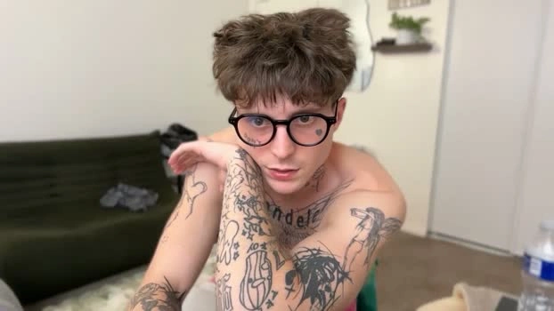 prettyboyszn 18-05-2026 Gay fuckass striptease Video