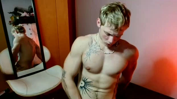alexbarczukxxx 19-05-2026 Male hardcock kissing Video