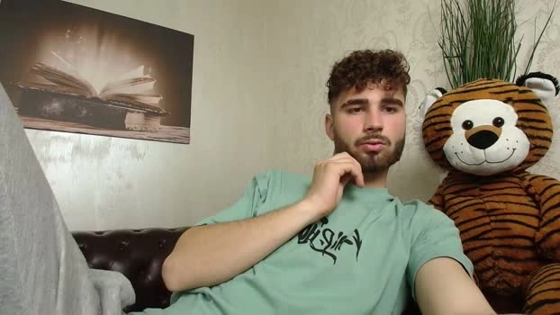 kyloeast 19-05-2026 Male bigload spank Video