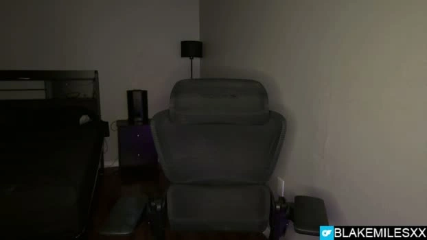 blakemiles2 21-05-2026 Male bigass jerkoff Video