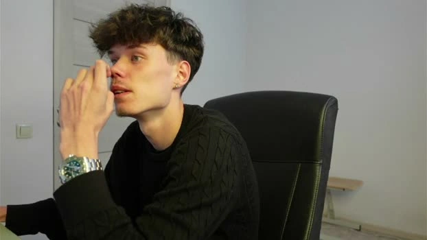 thomas_brons 20-05-2026 Male kissing Topless Video