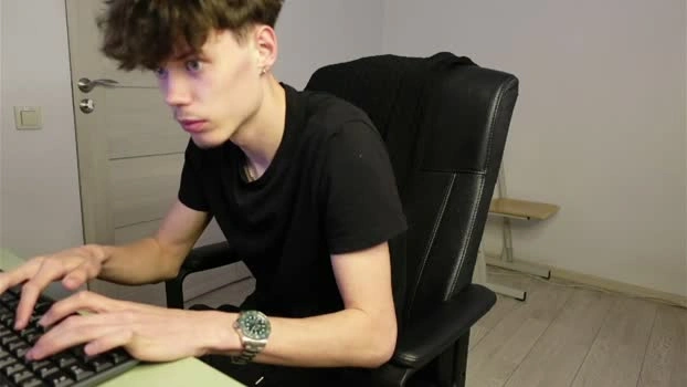 thomas_brons 20-05-2026 Male Show ass Video