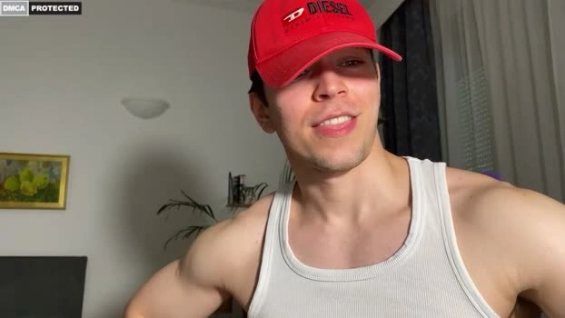 johnnnyhorny 22-05-2026 Male lush beautiful Video