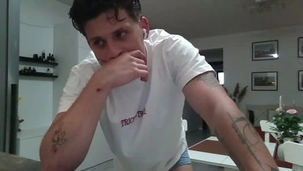 roberto_twink1 21-05-2026 Male bigass lush Video