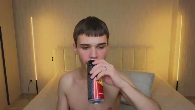 simonboy592 21-05-2026 Male kissing hard Video