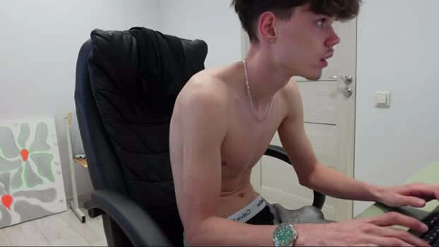 thomas_brons 21-05-2026 Male Topless bigballs Video