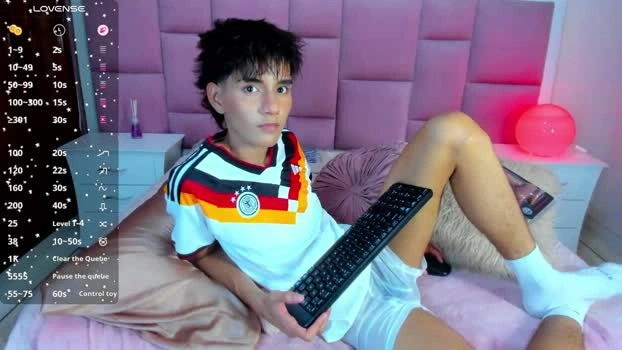 christopher_robin4 24-05-2026 Male toys show Video