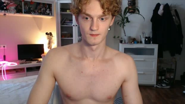 daniel_yumm 25-05-2026 Male Topless kink Video