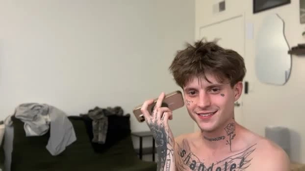 prettyboyszn 26-05-2026 Male twink kiss Video