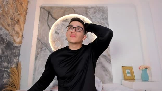jeffdaltton 26-05-2026 Male sexybody legs Video