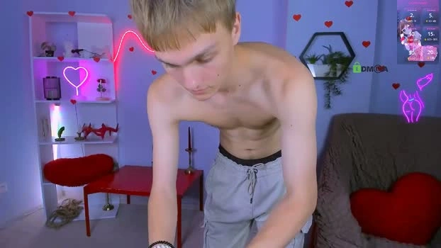 john_lik 28-05-2026 Male strip wank Video