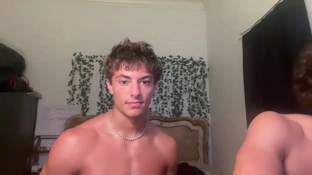 tyy0ung 28-05-2026 Male legs ass Video