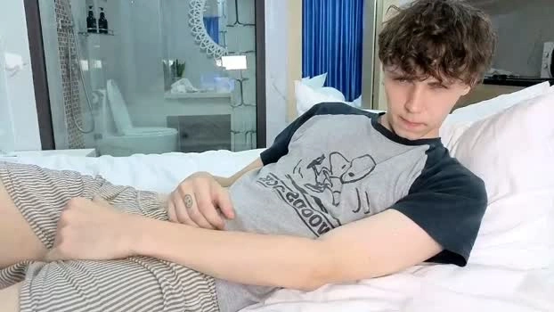 doedeeer 30-05-2026 Male hot moan Video