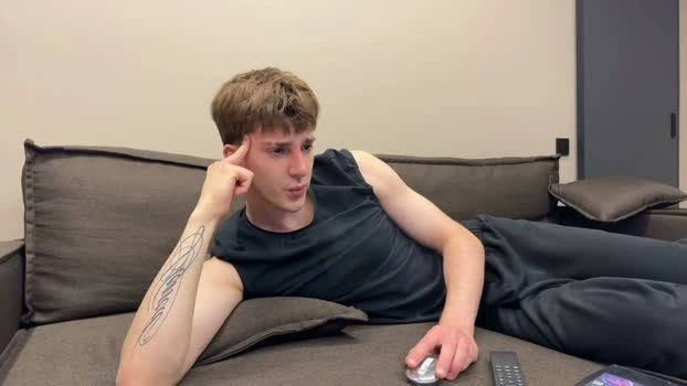 panda_b0y 30-05-2026 Male legs squirt Video