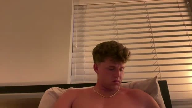 bigbootyburger1 01-06-2026 Male naughty suckshow Video