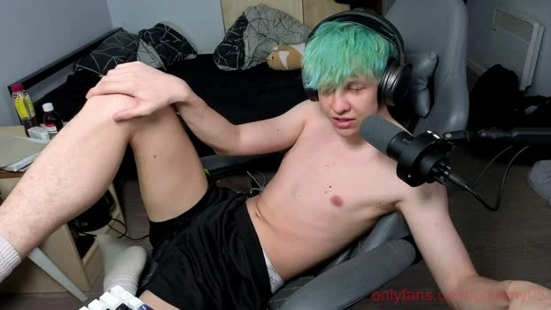 polarny05 31-05-2026 Male toys deepthroat Video
