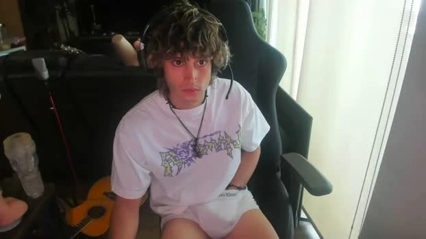 bashful4200 01-06-2026 Male spank bigass Video