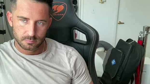 brettmycles 01-06-2026 Male lush kissing Video