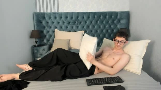 ronbevs 04-06-2026 Male wank analtoy Video