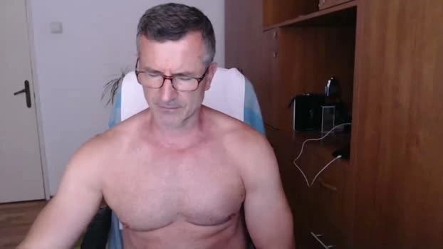 sadicrafinat 04-06-2026 Male jerkoff kiss Video