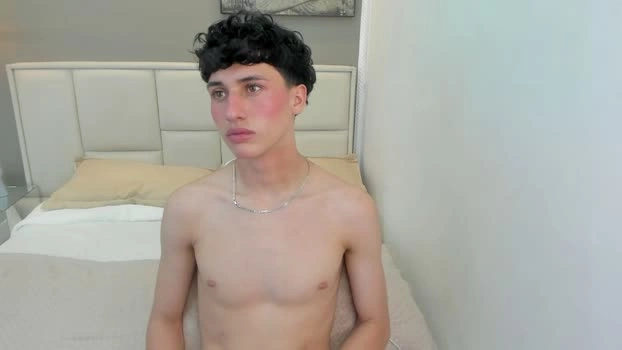 thom_ames 03-06-2026 Male Topless strip Video