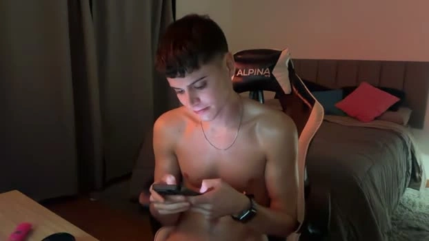 thomassex0 04-06-2026 Male kissing bicurious Video