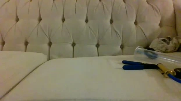 hotwhitedude2026 05-06-2026 Male horny jerking Video