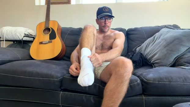 feetlovergh2 06-06-2026 Male bicurious horny Video