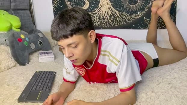 andy_belier 07-06-2026 Male bj-dildo Webcam Video