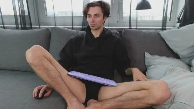 tusugeo 10-06-2026 Male Topless Naked Video