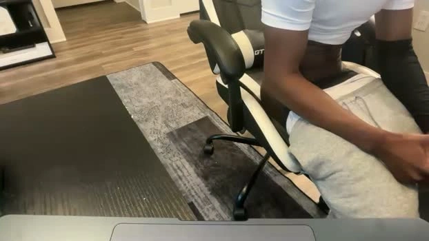 tevvdaren 10-06-2026 Male naked orgasm Video