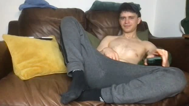 camdoattitude 13-06-2026 Male toys kiss Video