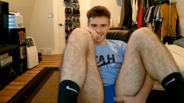 college_dad_bod 12-06-2026 Male deep kissing Video